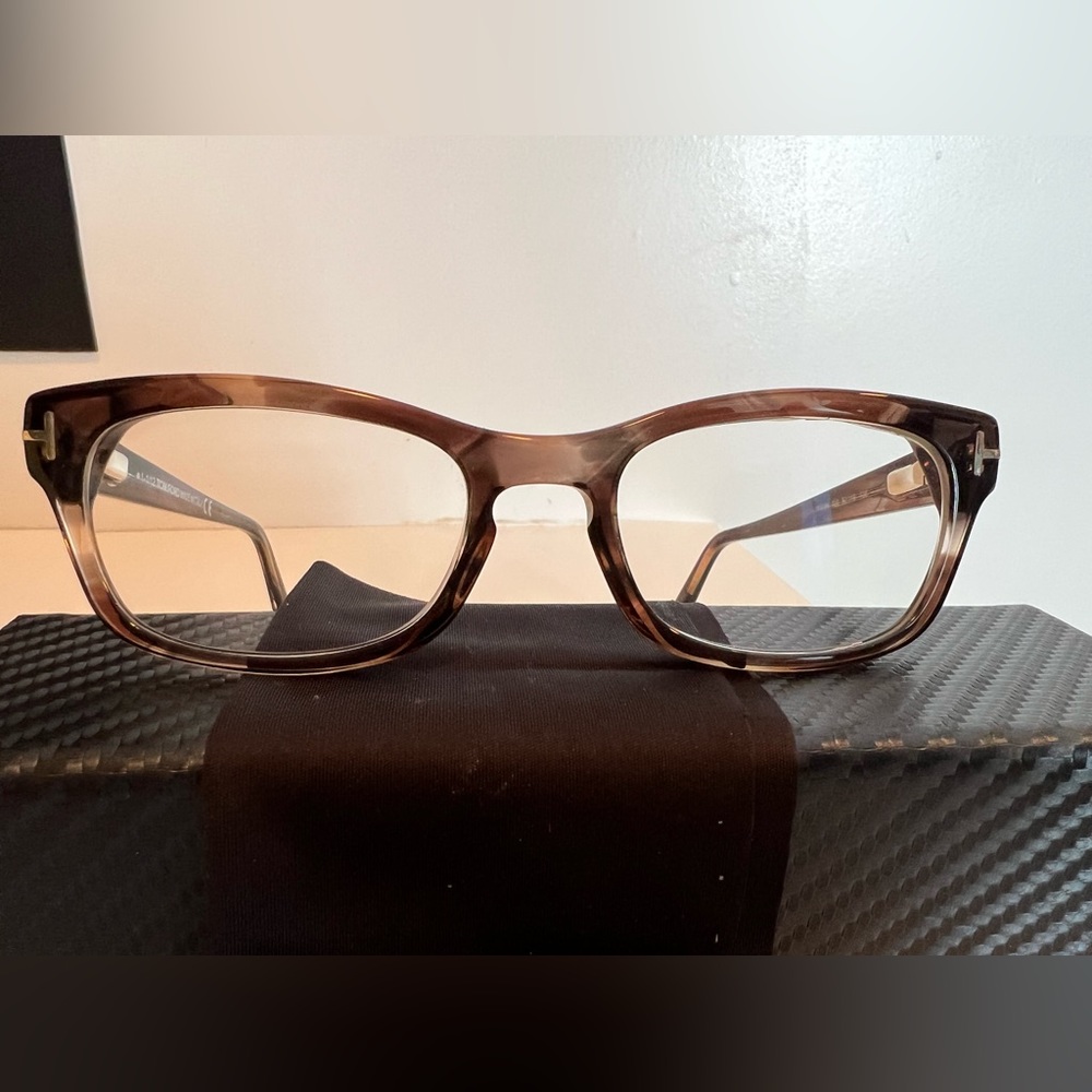 Tom Ford F5184 Frames in Brown Marble